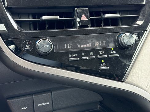 Used 2023 Toyota Camry LE image 22