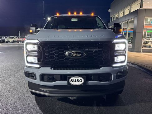 New 2026 Ford F350 Lariat w/ Black Appearance Package AWD/4WD image 16