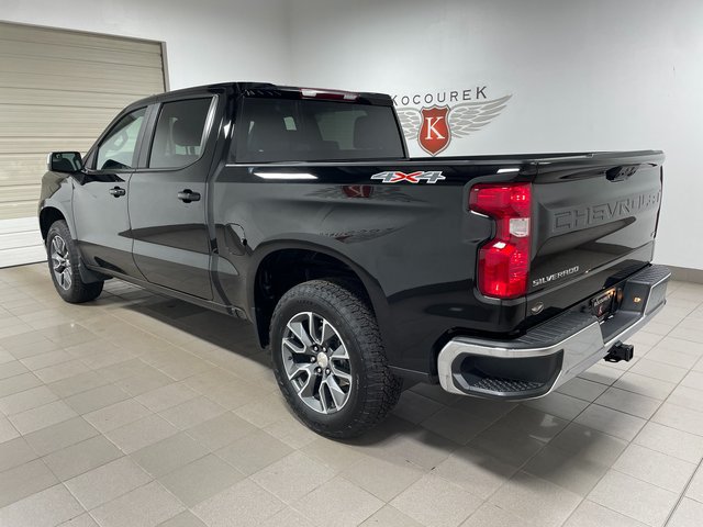 Used 2024 Chevrolet Silverado 1500 LT AWD/4WD image 4