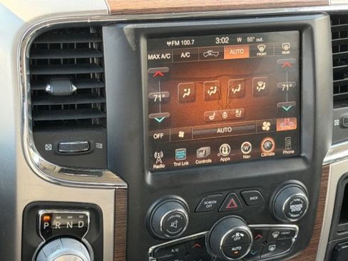 Used 2017 RAM 1500 Laramie w/ Convenience Group image 10