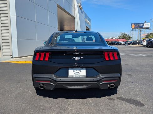 New 2026 Ford Mustang Coupe image 5