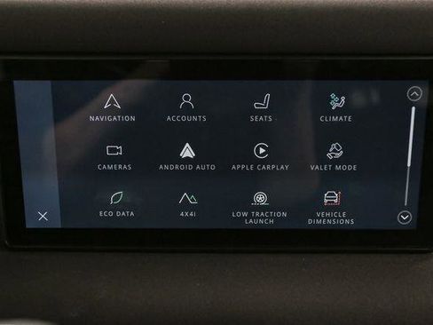 Used 2023 Land Rover Defender 110 X-Dynamic SE image 30