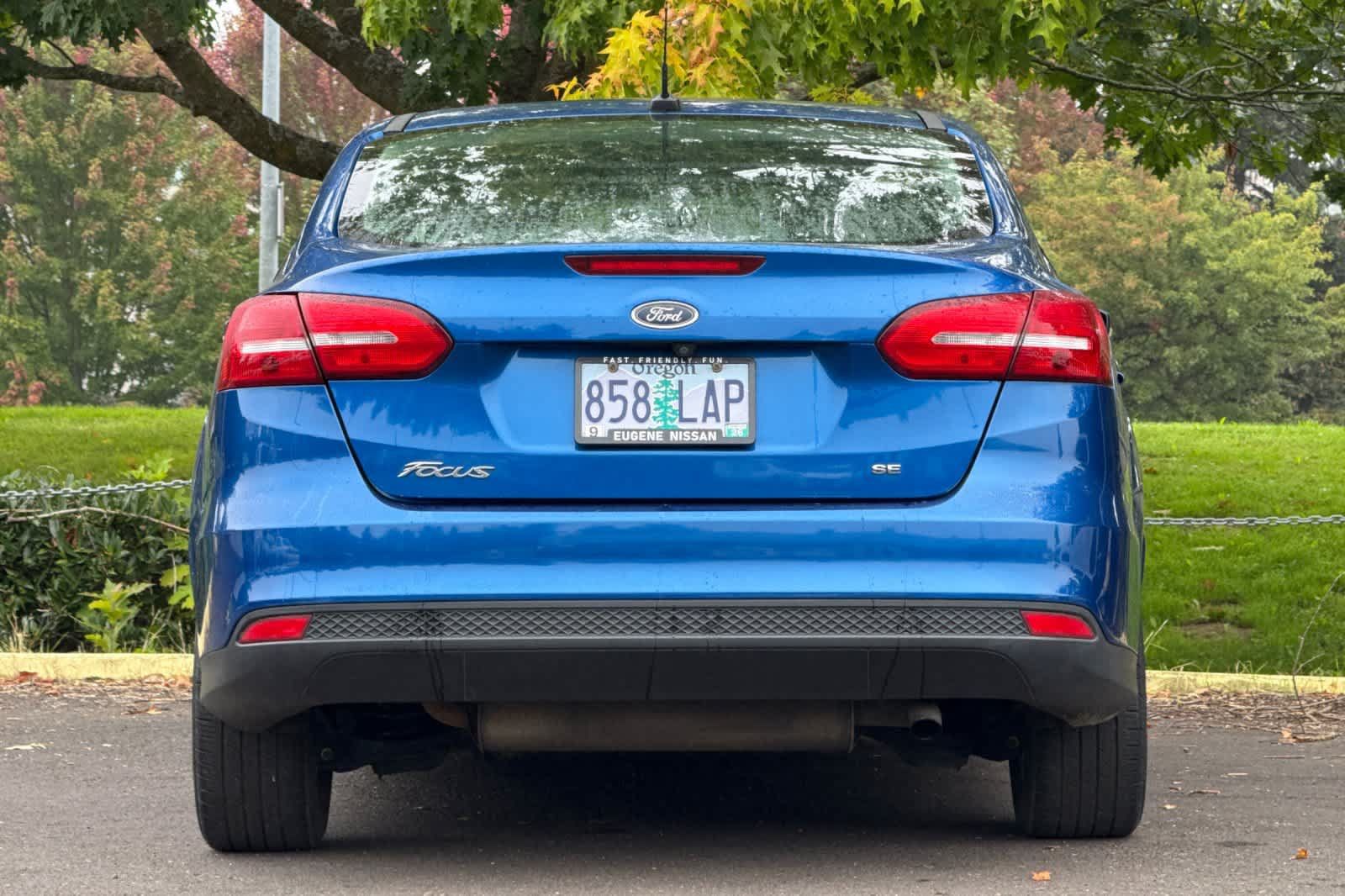 Used 2018 Ford Focus SE w/ Cold Weather Package FWD image 7