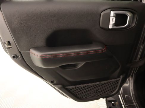 Used 2021 Jeep Wrangler Unlimited Rubicon image 17