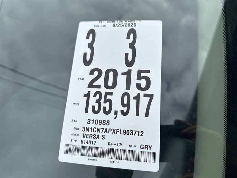 Used 2015 Nissan Versa S Plus FWD image 34