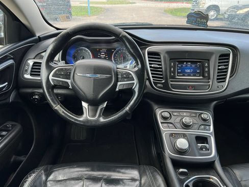 Used 2015 Chrysler 200 C FWD image 17