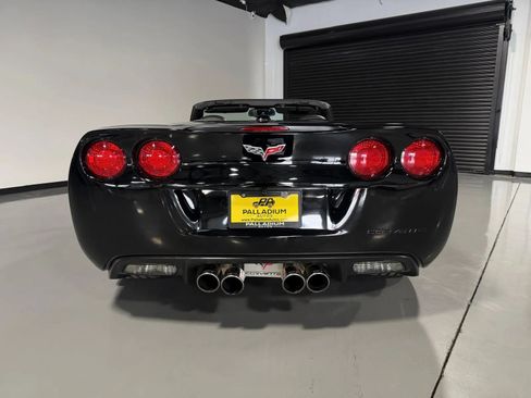 Used 2005 Chevrolet Corvette Convertible w/ Preferred Equipment Group RWD image 5