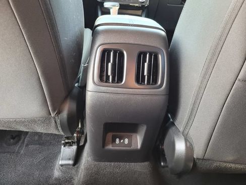 Used 2025 Hyundai Tucson SEL FWD image 17