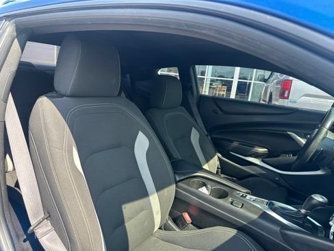 Used 2017 Chevrolet Camaro SS RWD image 12