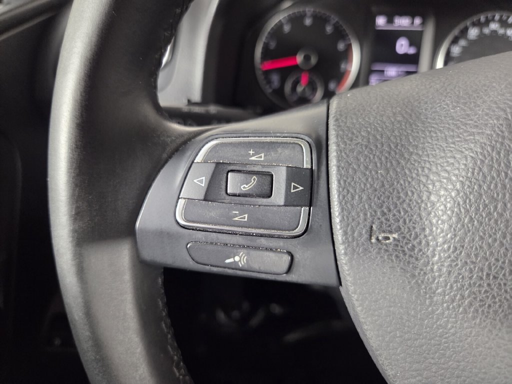 Used 2016 Volkswagen Eos Komfort FWD image 18