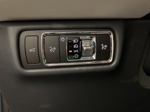 Used 2025 Lincoln Aviator Reserve w/ Equipment Group 201A image 24