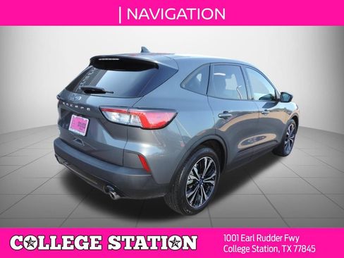 Used 2022 Ford Escape SE w/ SE Sport Appearance Package FWD image 4