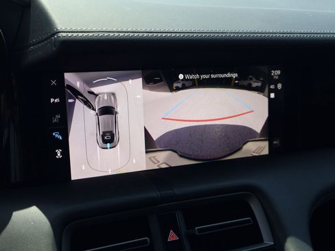 Certified 2025 Porsche Taycan 4S AWD/4WD image 19