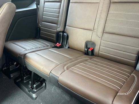 New 2026 GMC Yukon Denali Ultimate AWD/4WD image 13