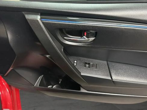Used 2017 Toyota Corolla SE w/ Body Protection Package FWD image 16