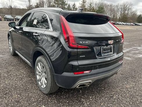 Used 2023 Cadillac XT4 Premium Luxury w/ Technology Package AWD/4WD image 5