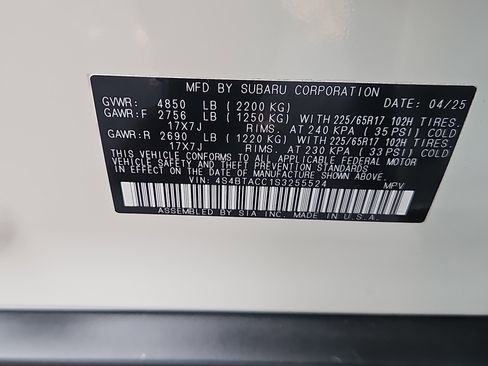 Certified 2025 Subaru Outback Premium image 7