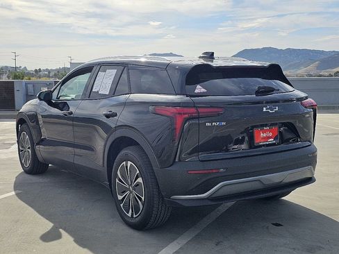 Used 2025 Chevrolet Blazer EV LT image 16