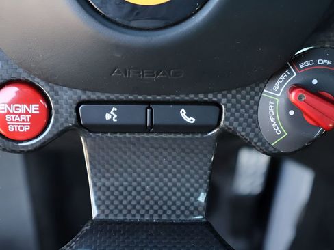 Used 2020 Ferrari Portofino RWD image 38