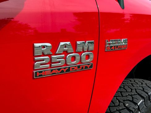Used 2018 RAM 2500 Tradesman w/ Chrome Appearance Group AWD/4WD image 15