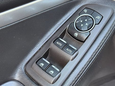 Used 2015 Ford Explorer XLT w/ Equipment Group 202A FWD image 24