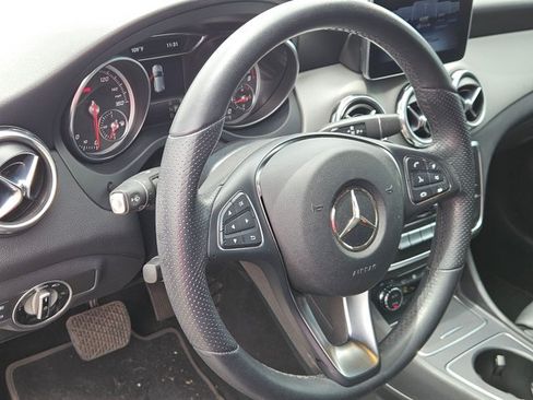 Used 2019 Mercedes-Benz GLA 250 image 9