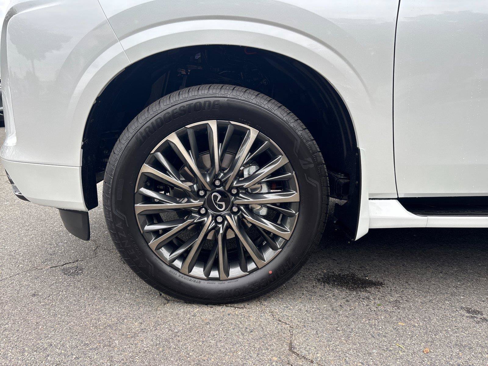 New 2027 INFINITI QX80 Autograph w/ Premium Cargo Package AWD/4WD image 10