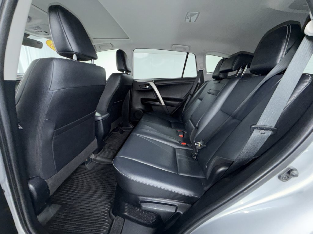 Used 2016 Toyota RAV4 Limited AWD/4WD image 13