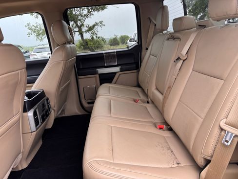 Used 2019 Ford F250 Lariat w/ Lariat Ultimate Package AWD/4WD image 15