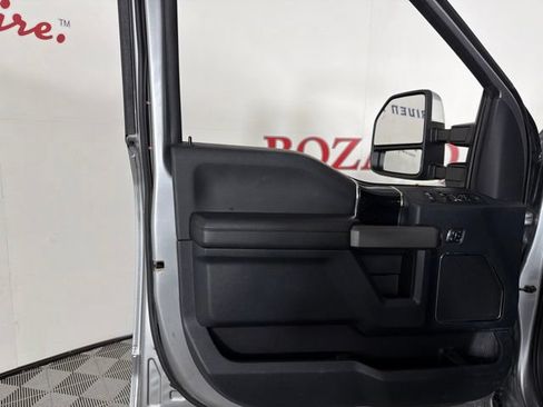 Used 2022 Ford F350 Platinum w/ FX4 Off-Road Package AWD/4WD image 29