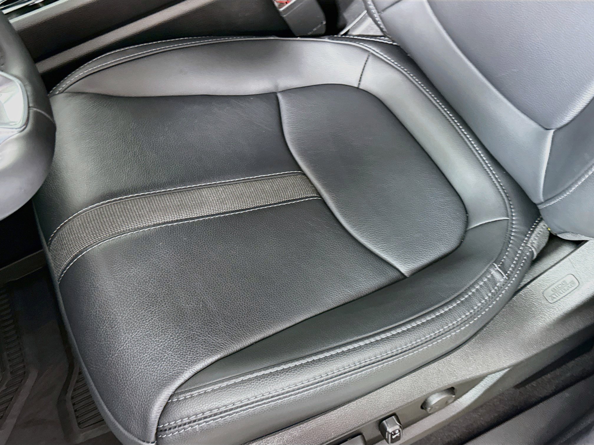 Used 2025 Honda Pilot EX-L image 17