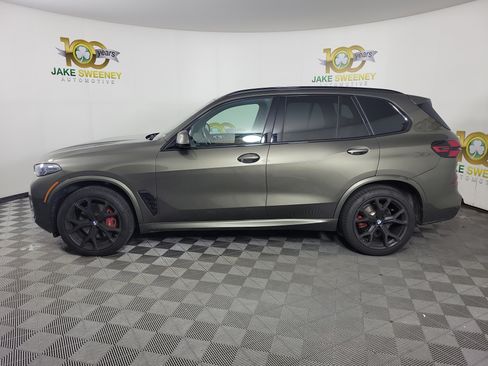Used 2025 BMW X5 xDrive40i w/ Executive Package AWD/4WD image 2