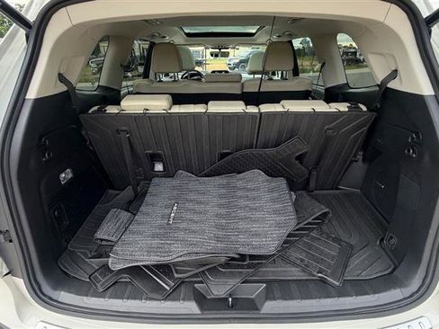 Used 2021 Subaru Ascent Limited w/ Technology Package AWD/4WD image 18