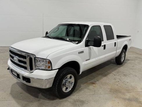 Used 2007 Ford F250 XLT image 2