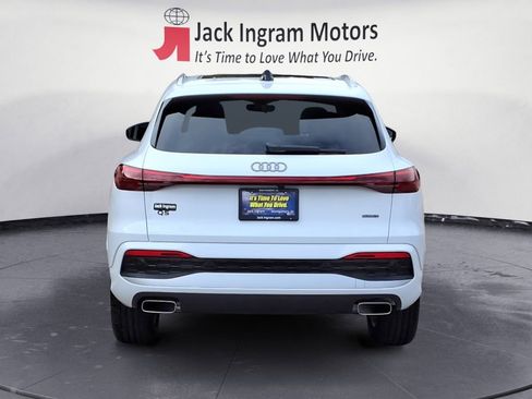 Used 2025 Audi Q5 Premium w/ Convenience Package AWD/4WD image 4
