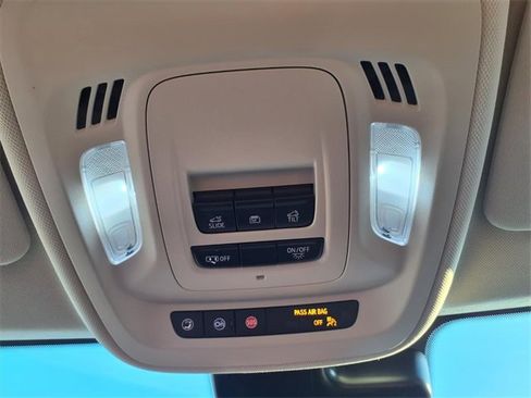 Used 2023 Buick Envision Essence w/ Sport Touring Package image 78