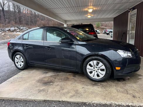 Used 2012 Chevrolet Cruze LS w/ Connectivity Package image 8