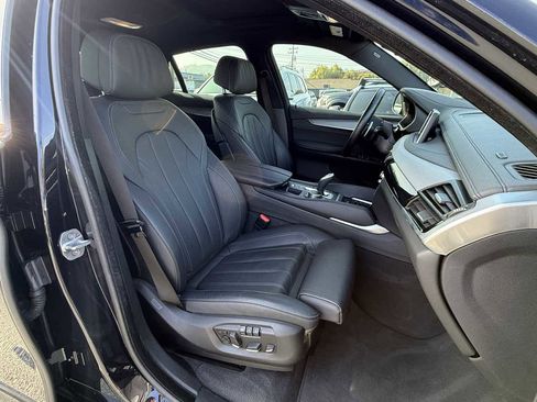 Used 2019 BMW X6 sDrive35i w/ M Sport Package image 9