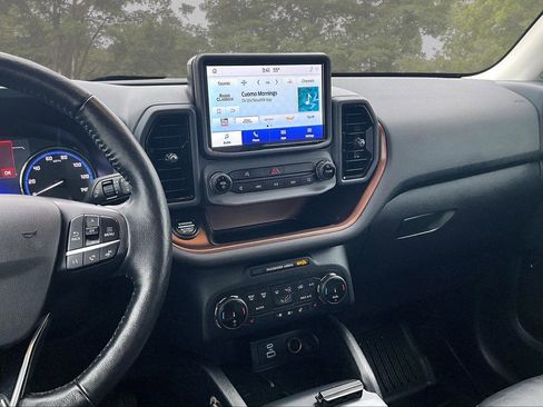 Used 2022 Ford Bronco Sport Outer Banks w/ Tech Package image 9