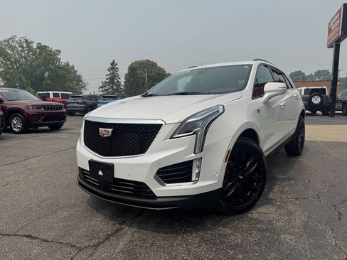 Used 2024 Cadillac XT5 Sportv w/ Technology Package AWD/4WD image 2