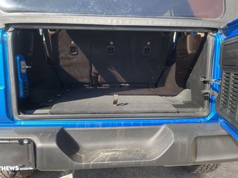 Used 2022 Jeep Wrangler Unlimited Sport image 30