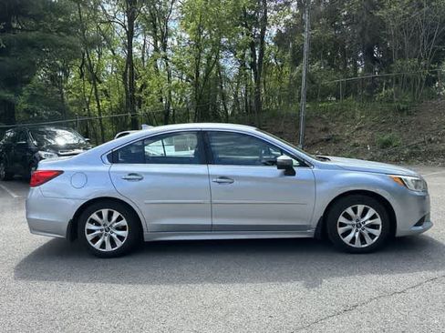 Used 2017 Subaru Legacy 2.5i Premium AWD/4WD image 3