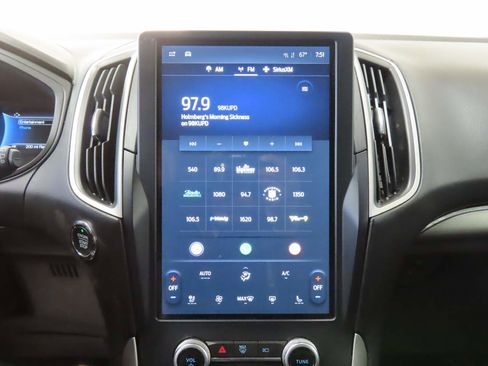 Used 2022 Ford Edge SEL w/ Convenience Package image 14