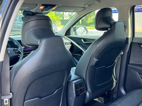 Used 2024 Kia Niro EX FWD image 32