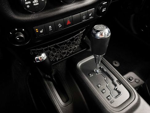 Used 2015 Jeep Wrangler Unlimited Sahara w/ Max Tow Package image 20