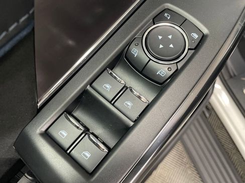 New 2025 Ford F150 Platinum w/ Equipment Group 702A High image 17