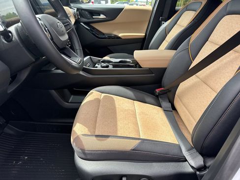 New 2026 Chevrolet Equinox ACTIV w/ Convenience Package III FWD image 10