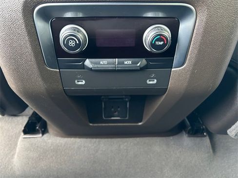 Used 2021 Chevrolet Tahoe LS image 29