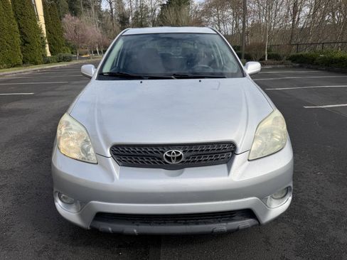 Used 2006 Toyota Matrix XR FWD image 2