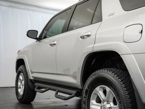 Used 2019 Toyota 4Runner SR5 RWD image 32